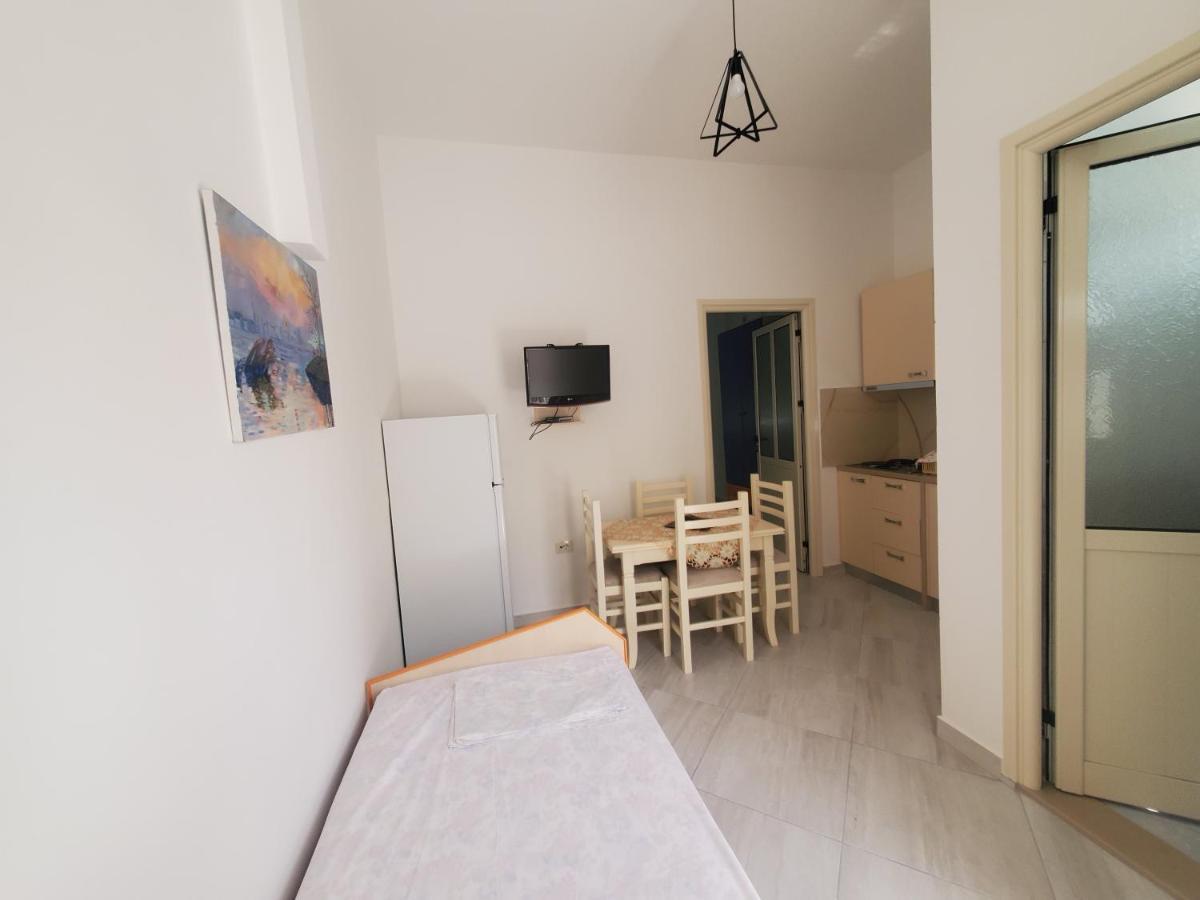 Guest House Vlorë Extérieur photo