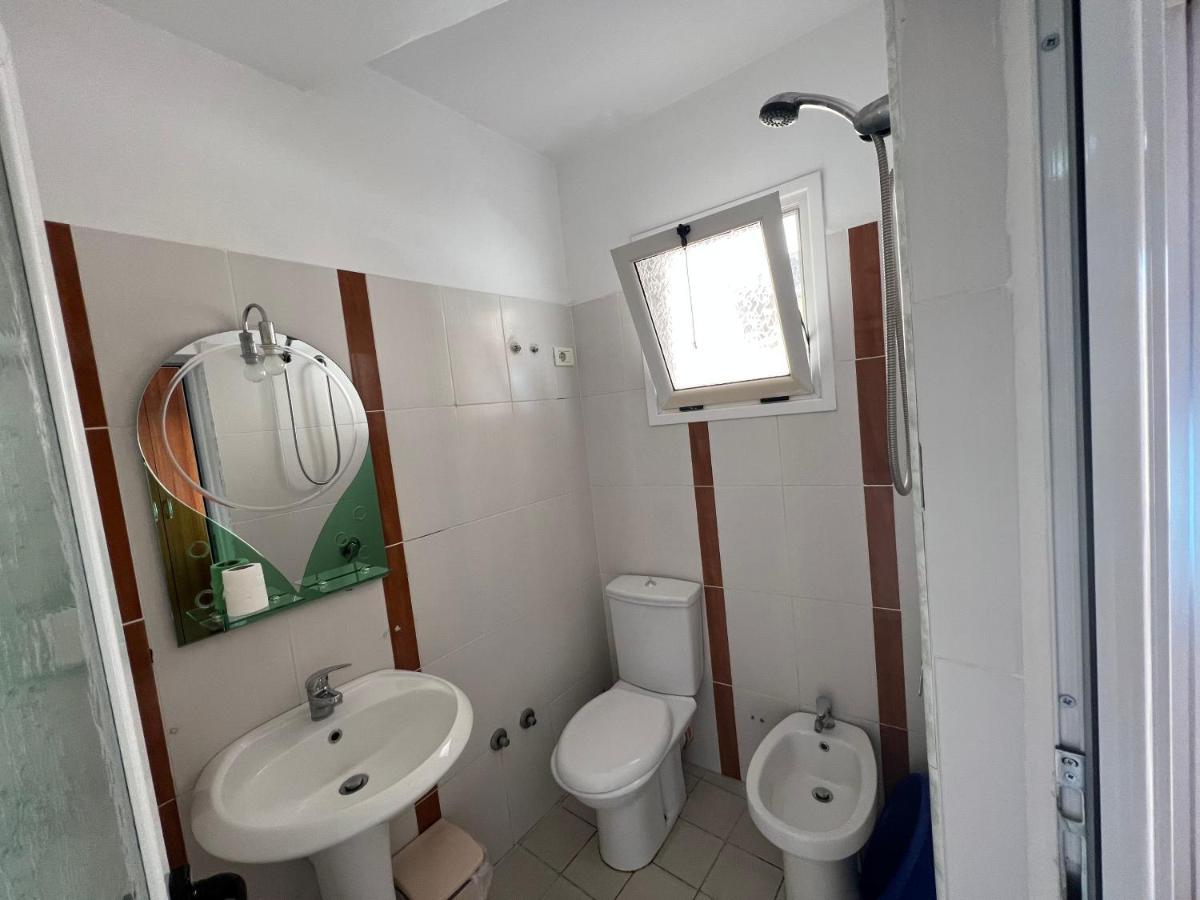 Guest House Vlorë Extérieur photo